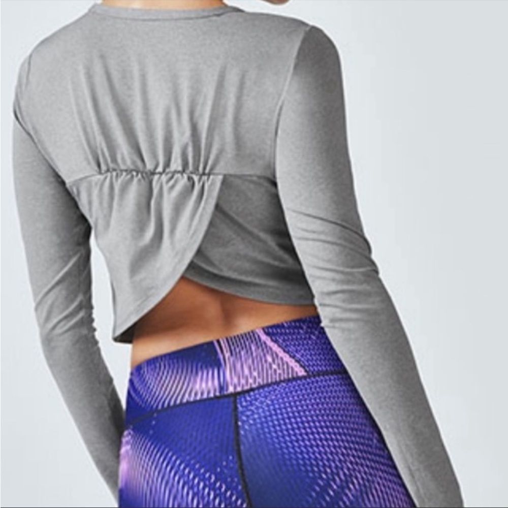 Fabletics Avery LS Cropped Long Sleeve Active Top